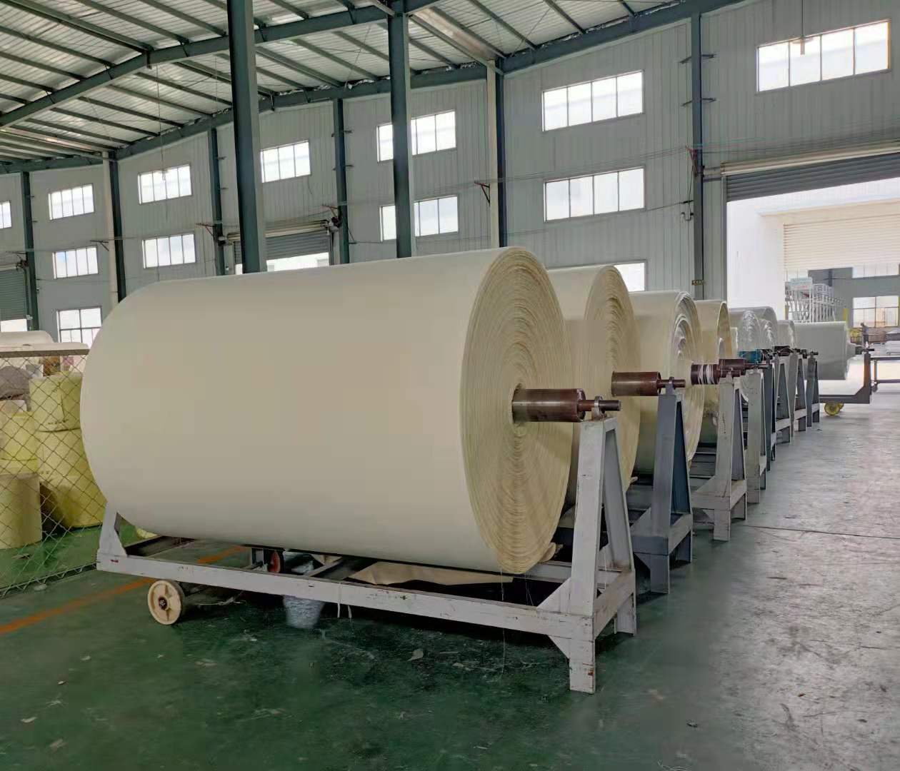 江蘇鑫泉環(huán)保pps濾袋，ptfe濾袋，氟美斯濾袋、專業(yè)加工生產(chǎn)圖